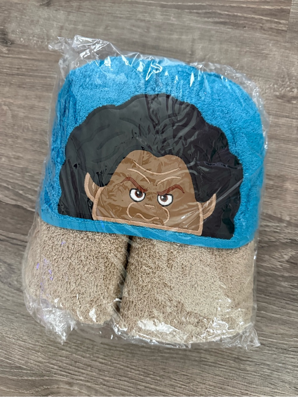 Brand New Maui (Moana) Hooded Towel